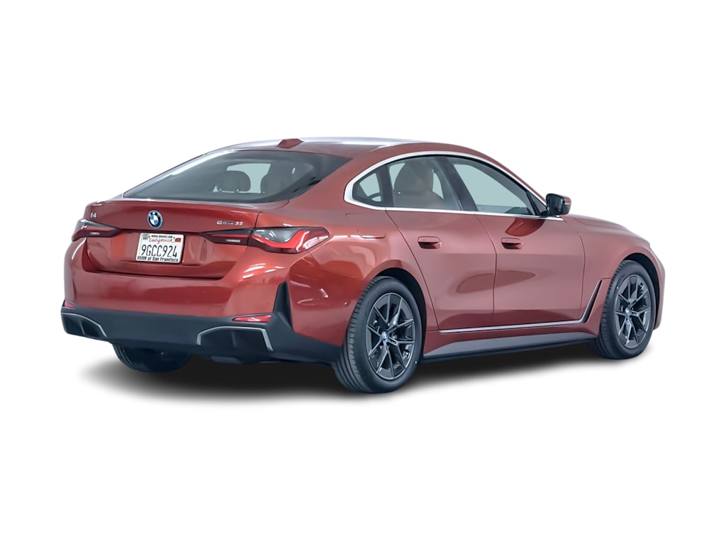 Thumbnail: 2023 BMW i4 - 17