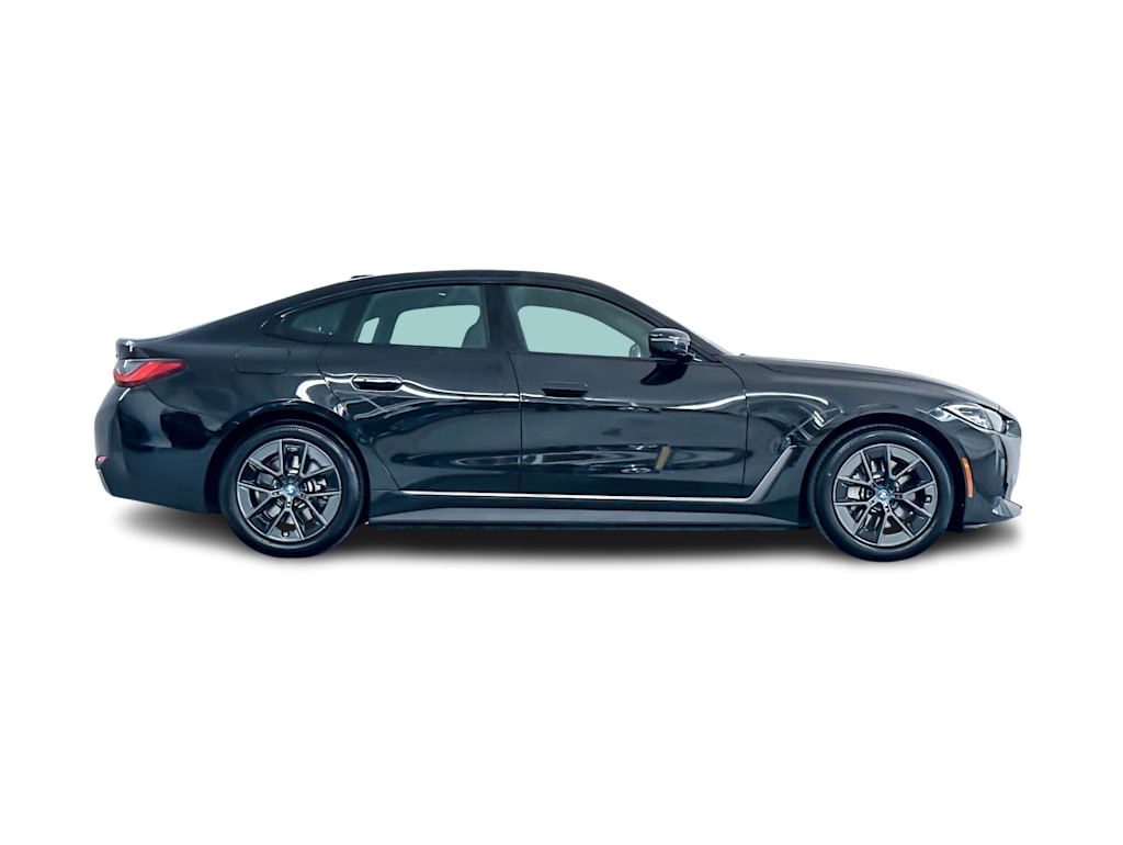 Thumbnail: 2023 BMW i4 - 19