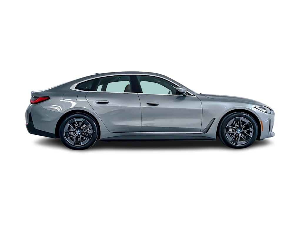 Thumbnail: 2023 BMW i4 - 22