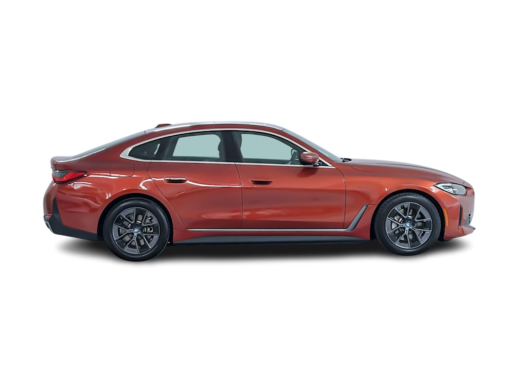 Thumbnail: 2023 BMW i4 - 18