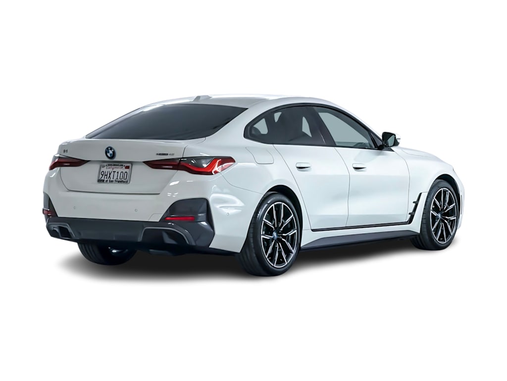 Thumbnail: 2024 BMW i4 - 17
