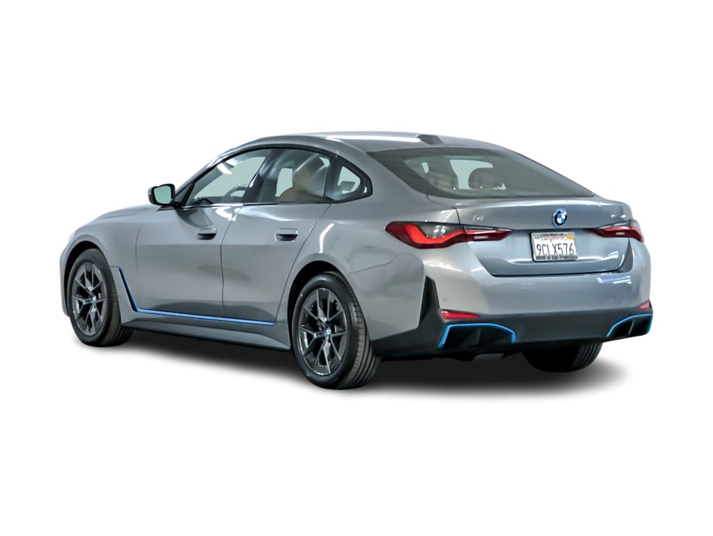 Thumbnail: 2022 BMW i4 - 4