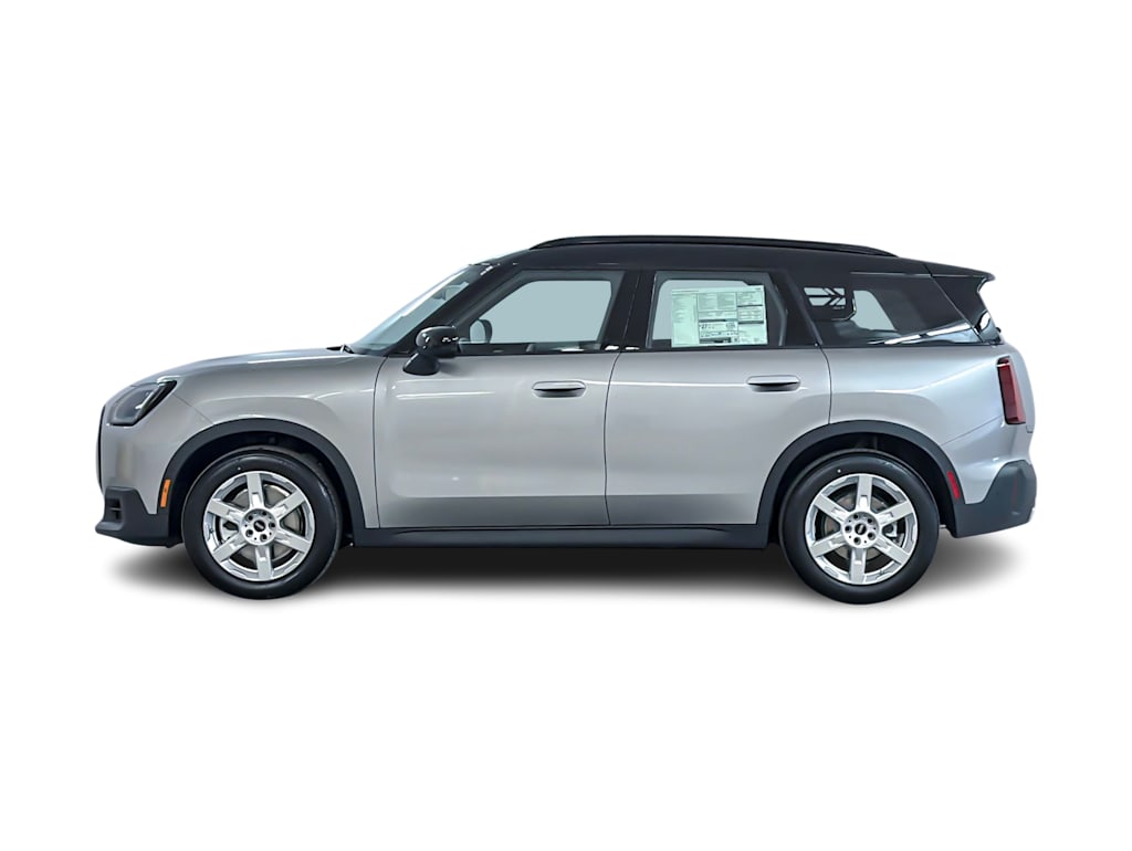 Thumbnail: 2027 MINI Cooper Countryman - 3