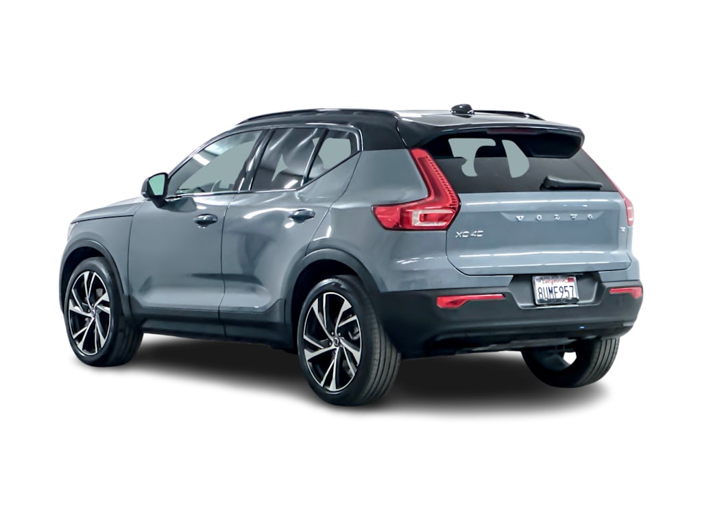 Thumbnail: 2021 Volvo XC40 - 4