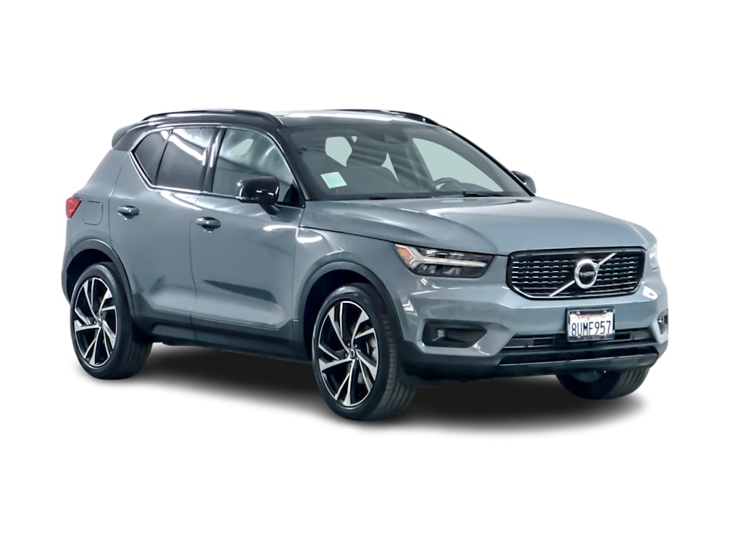 Thumbnail: 2021 Volvo XC40 - 20