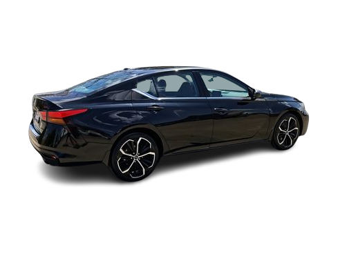 Thumbnail: 2023 Nissan Altima - 21