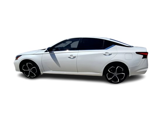 Thumbnail: 2024 Nissan Altima - 3