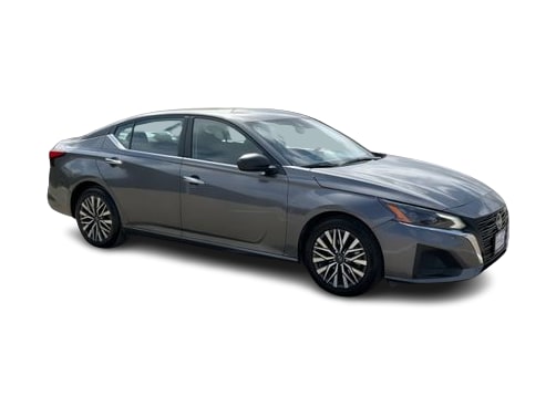 Thumbnail: 2025 Nissan Altima - 18