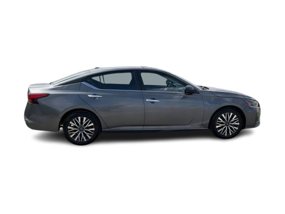 Thumbnail: 2025 Nissan Altima - 22