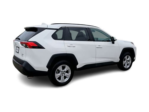 Thumbnail: 2021 Toyota RAV4 - 22