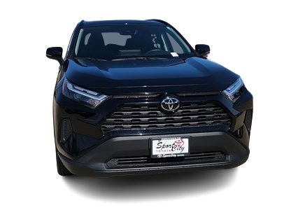 2025 Toyota RAV4 XLE 6