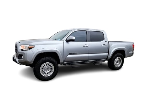 Thumbnail: 2022 Toyota Tacoma - 3