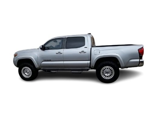 Thumbnail: 2022 Toyota Tacoma - 20