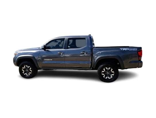 Thumbnail: 2019 Toyota Tacoma - 20