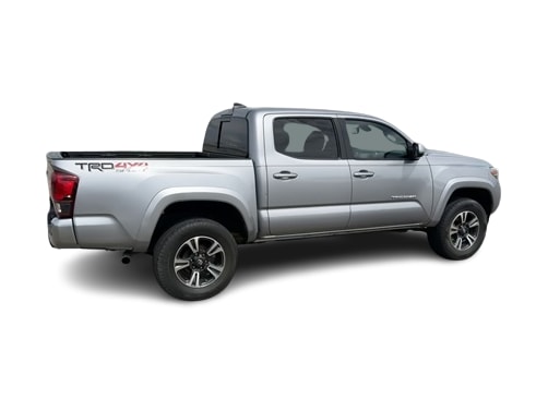2018 Toyota Tacoma TRD Sport 19