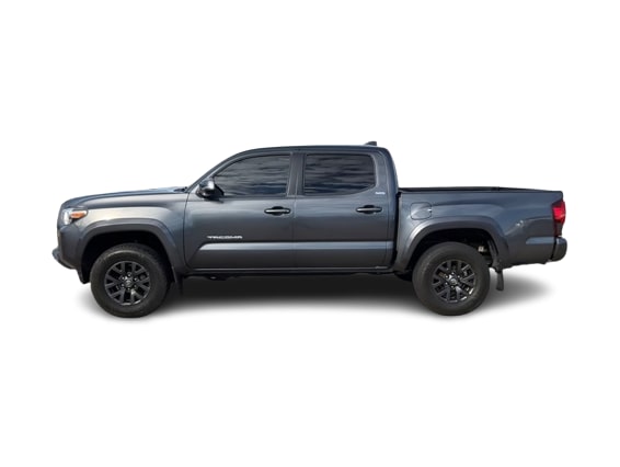 2022 Toyota Tacoma SR5 3