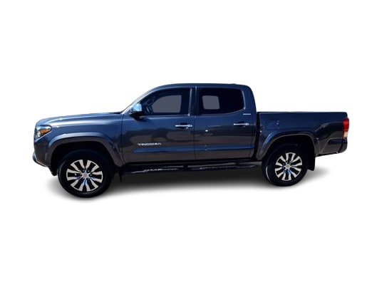 Thumbnail: 2022 Toyota Tacoma - 3