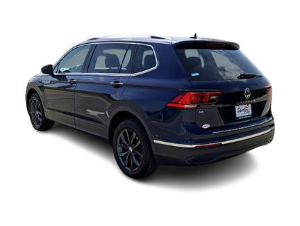 Thumbnail: 2022 Volkswagen Tiguan - 4