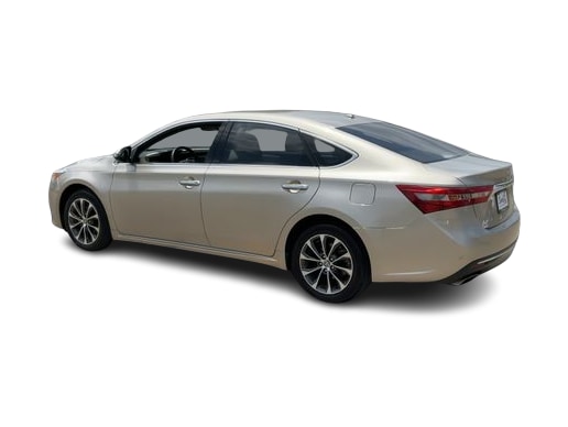 Thumbnail: 2016 Toyota Avalon - 18