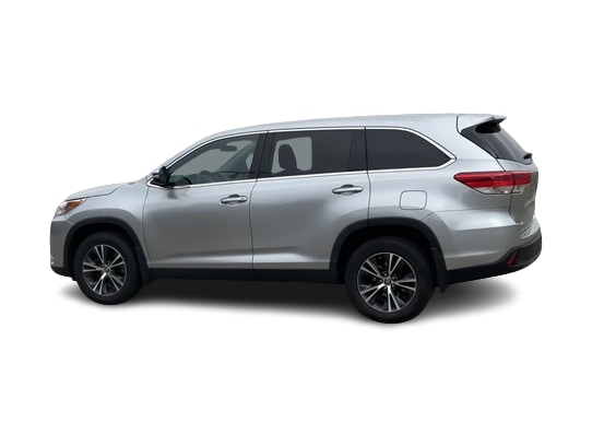 2019 Toyota Highlander LE 19