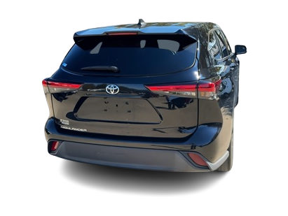 Thumbnail: 2022 Toyota Highlander - 18