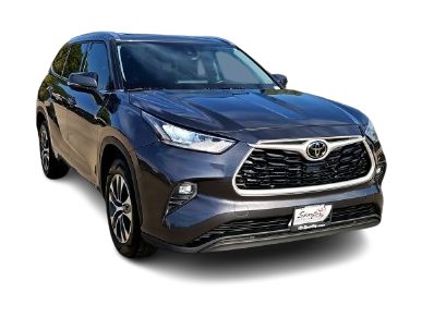 Thumbnail: 2021 Toyota Highlander - 18