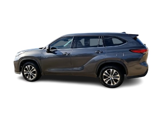 Thumbnail: 2021 Toyota Highlander - 20