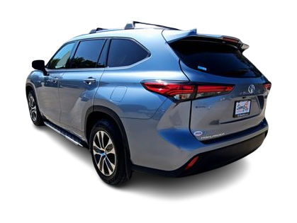 Thumbnail: 2021 Toyota Highlander - 4