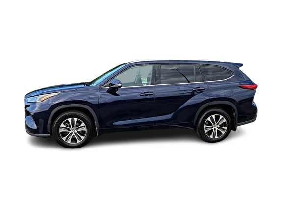 Thumbnail: 2022 Toyota Highlander - 3