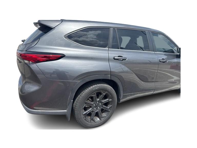 Thumbnail: 2023 Toyota Highlander - 8