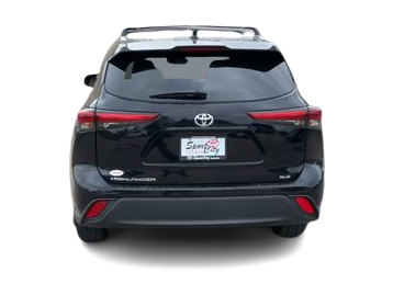 Thumbnail: 2023 Toyota Highlander - 4