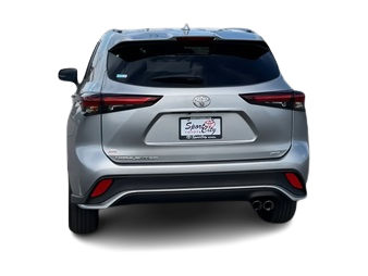 Thumbnail: 2024 Toyota Highlander - 21