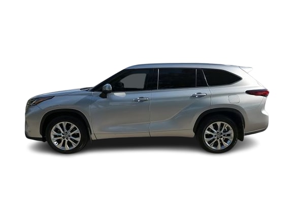 Thumbnail: 2023 Toyota Highlander - 3