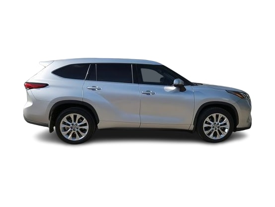 Thumbnail: 2023 Toyota Highlander - 22