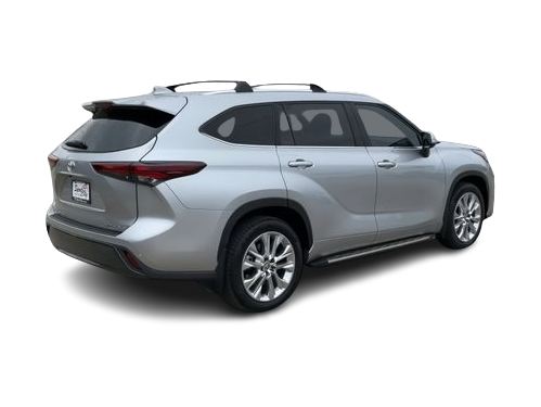 Thumbnail: 2024 Toyota Highlander - 20