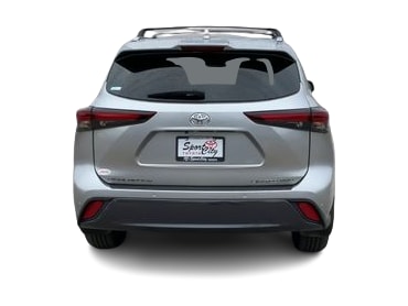 Thumbnail: 2024 Toyota Highlander - 19