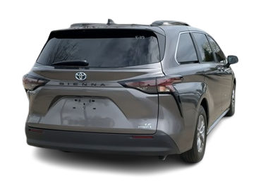 2024 Toyota Sienna LE 21