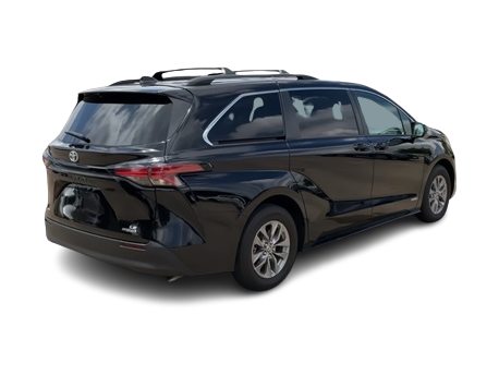 Thumbnail: 2021 Toyota Sienna - 21