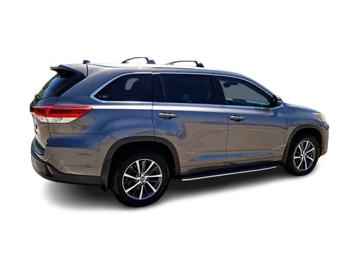Thumbnail: 2018 Toyota Highlander - 22