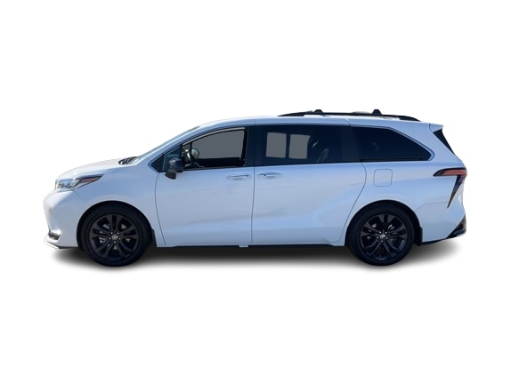 2022 Toyota Sienna XSE 3