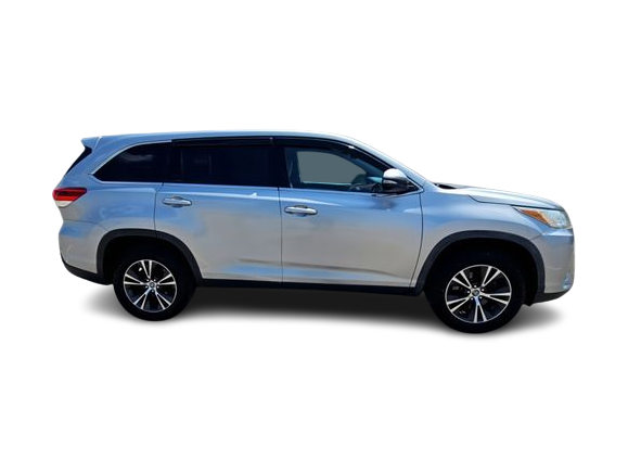Thumbnail: 2019 Toyota Highlander - 23
