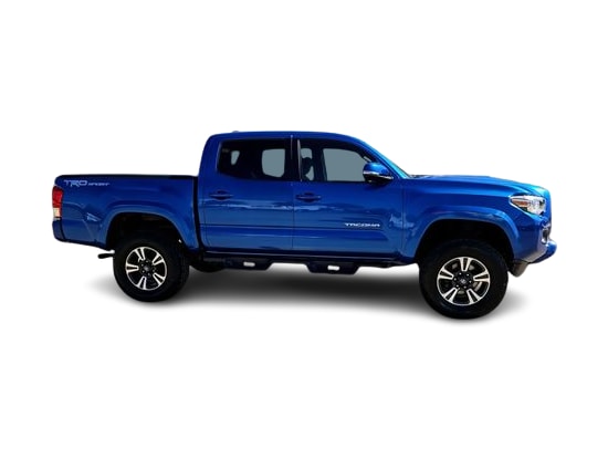 Thumbnail: 2017 Toyota Tacoma - 23