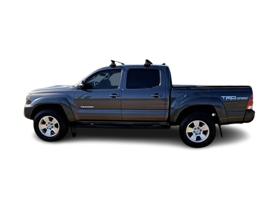 Thumbnail: 2015 Toyota Tacoma - 20