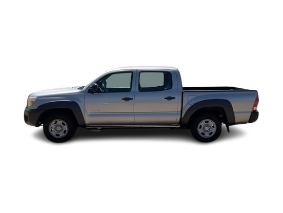 Thumbnail: 2015 Toyota Tacoma - 16