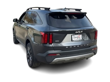 Thumbnail: 2022 Kia Sorento - 4