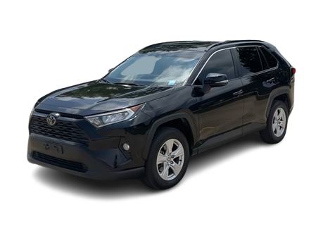 2021 Toyota RAV4 XLE 18