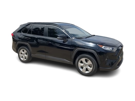 2021 Toyota RAV4 XLE 17