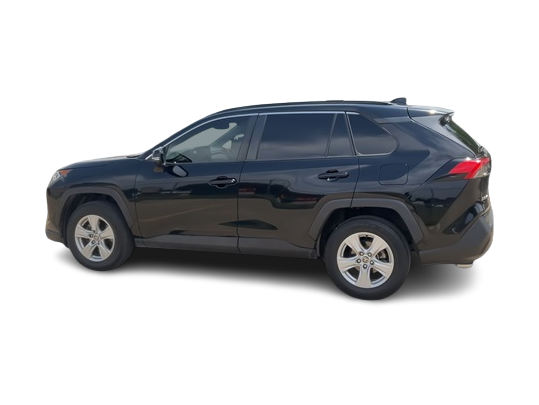 2021 Toyota RAV4 XLE 19