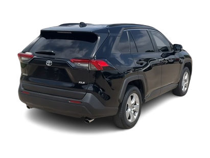 2021 Toyota RAV4 XLE 20