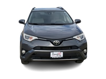 2018 Toyota RAV4 XLE 5